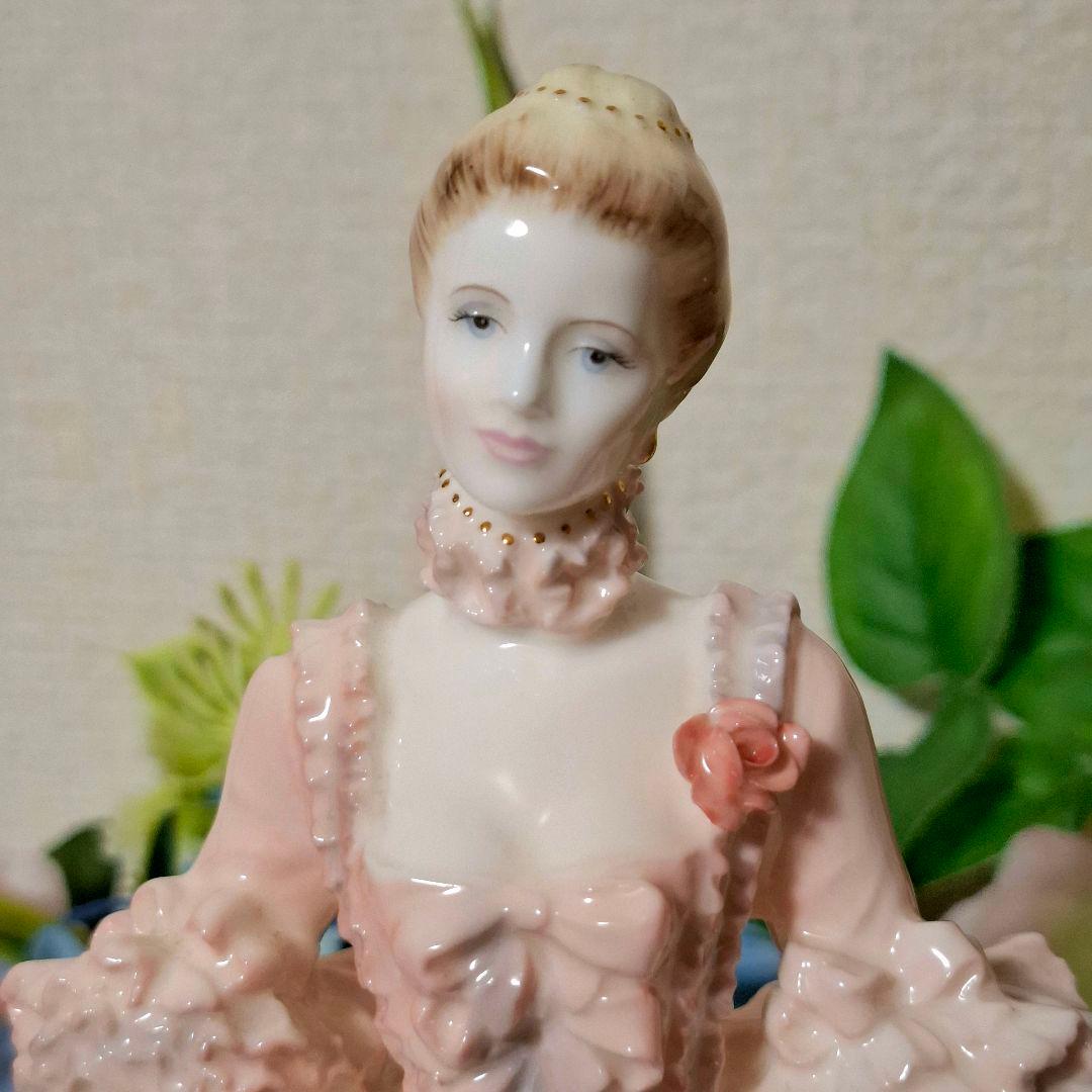 伝説級!割れカケ無しの完品!コールポート ポンパドール夫人 フィギュリン