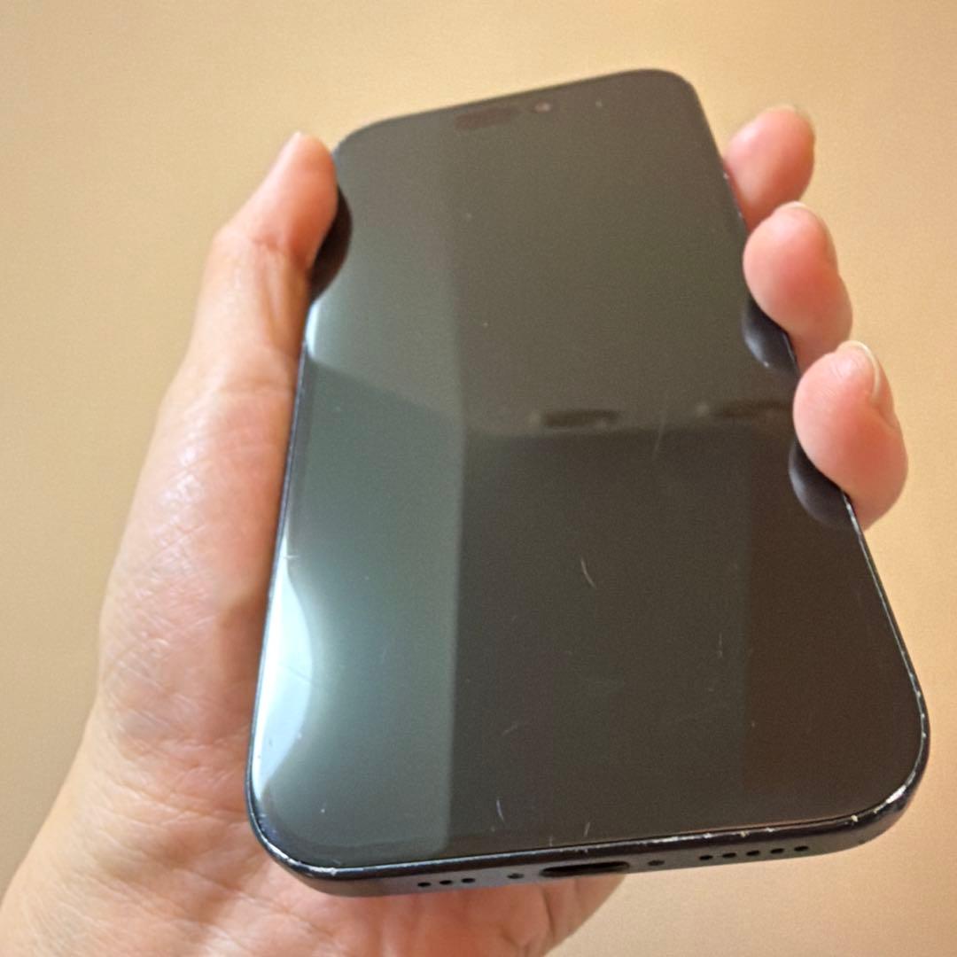 iphone 15 128GB ブラックSIMフリー バッテリー100％