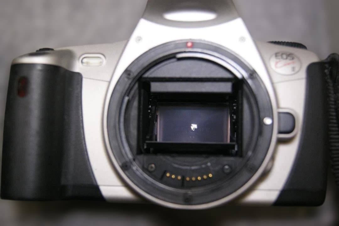✨動作確認済✨Canon EOS Kiss III フィルム　一眼レフカメラ