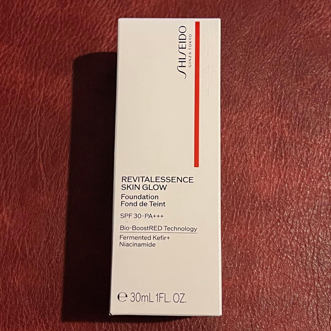 新品 SHISEIDO 資生堂 エッセンススキングロウ ファンデーション 230