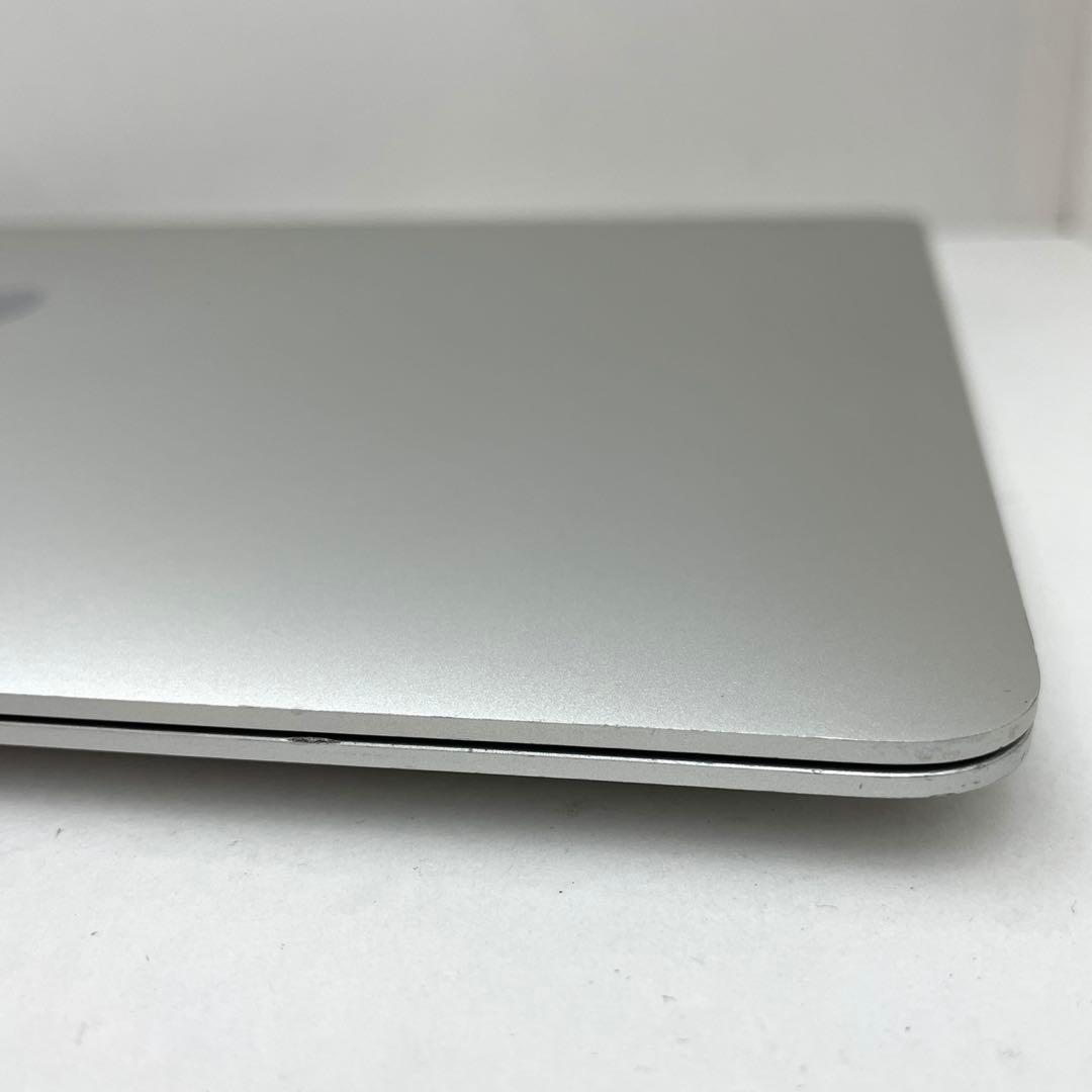 MacBook本体 Apple MacBook Air (M1, 13-inch, 2020)