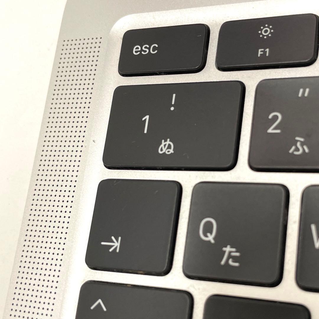 MacBook本体 Apple MacBook Air (M1, 13-inch, 2020)