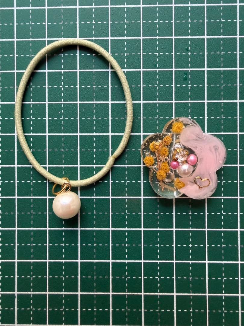 リリィ様お取り置き№4066 お花型フラワーレジンヘアゴム