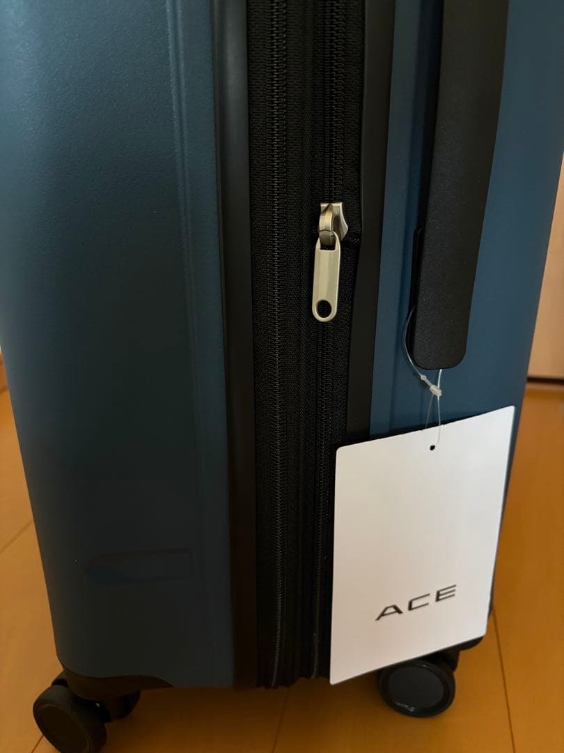 ACE スーツケース Mサイズ56〜68L 拡張タイプ