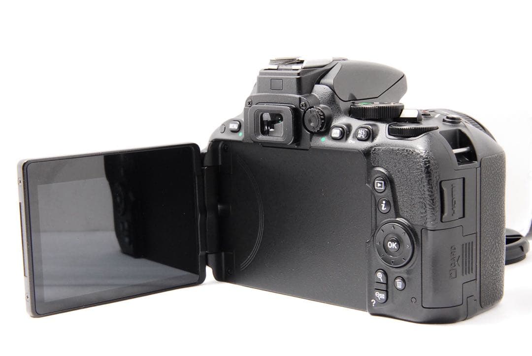 【初心者必見】Nikon D5500 Wi-Fiバリアングル液晶 タッチパネル