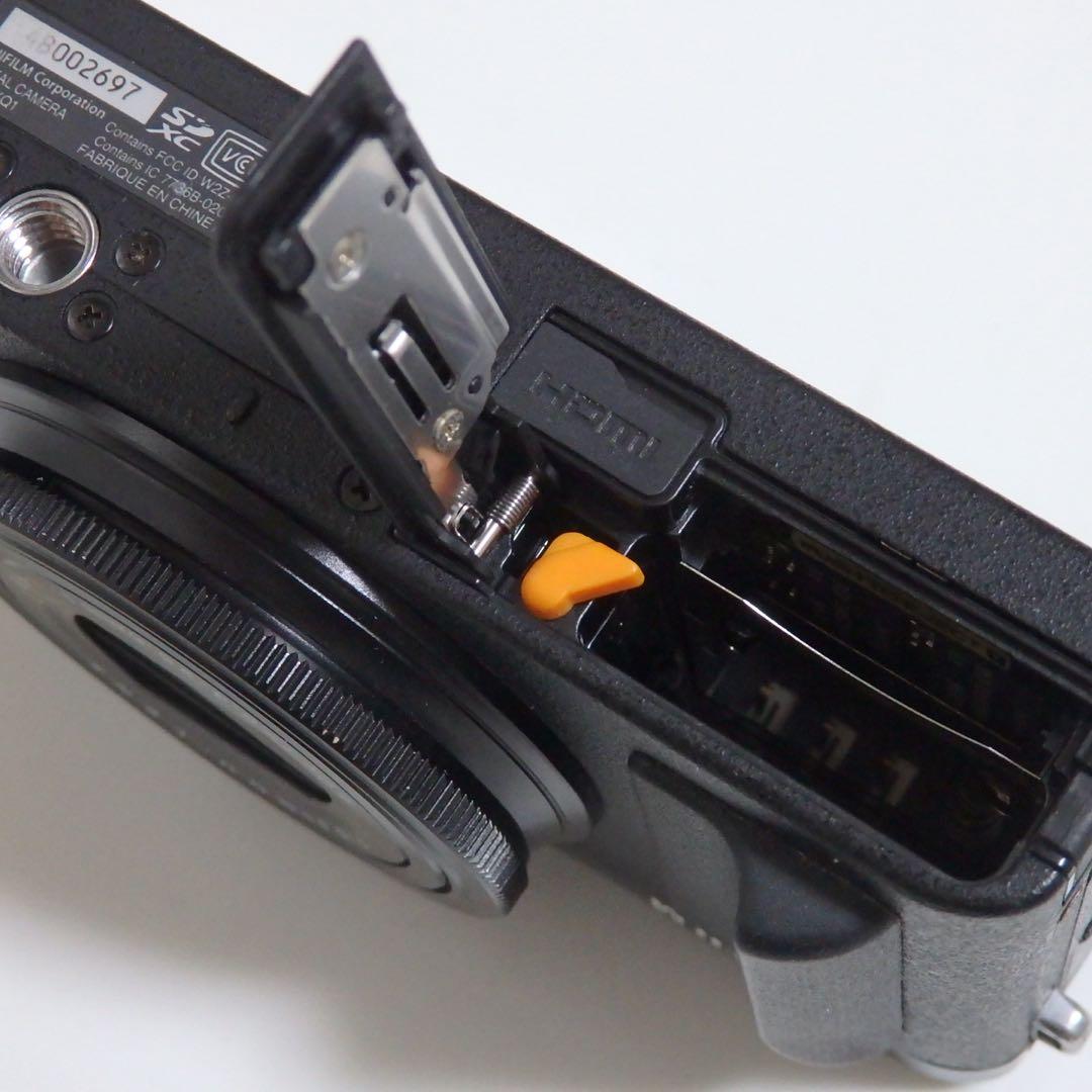 動作確認済み　名機　フジフイルムXQ1 ブラック　黒　FUJIFILM
