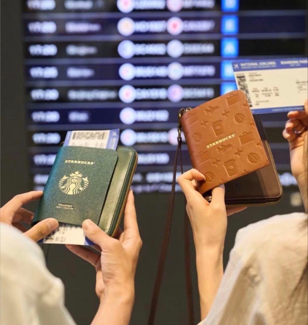 スターバックス パスポートケース ブラウン系／航空券収納・ネックストラップ付き