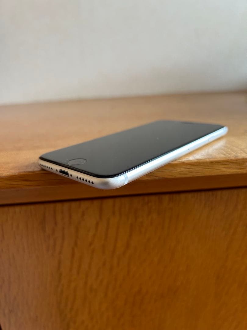 Apple iPhone SE3ブラック 本体