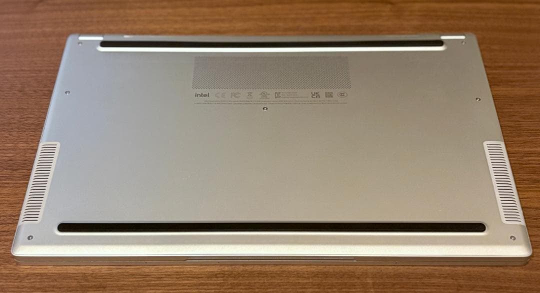 【ほぼ新品】intel NUC M15 i7 2TB 16GB