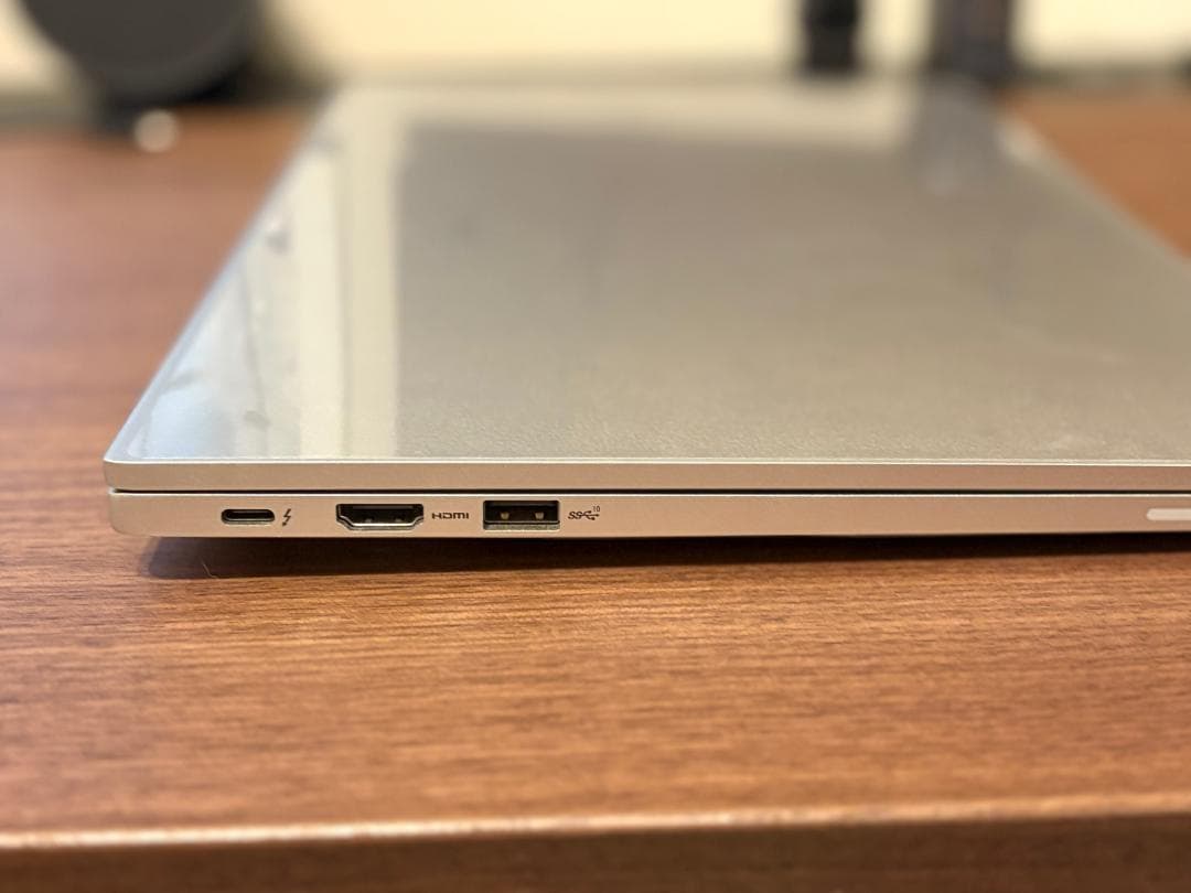 【ほぼ新品】intel NUC M15 i7 2TB 16GB