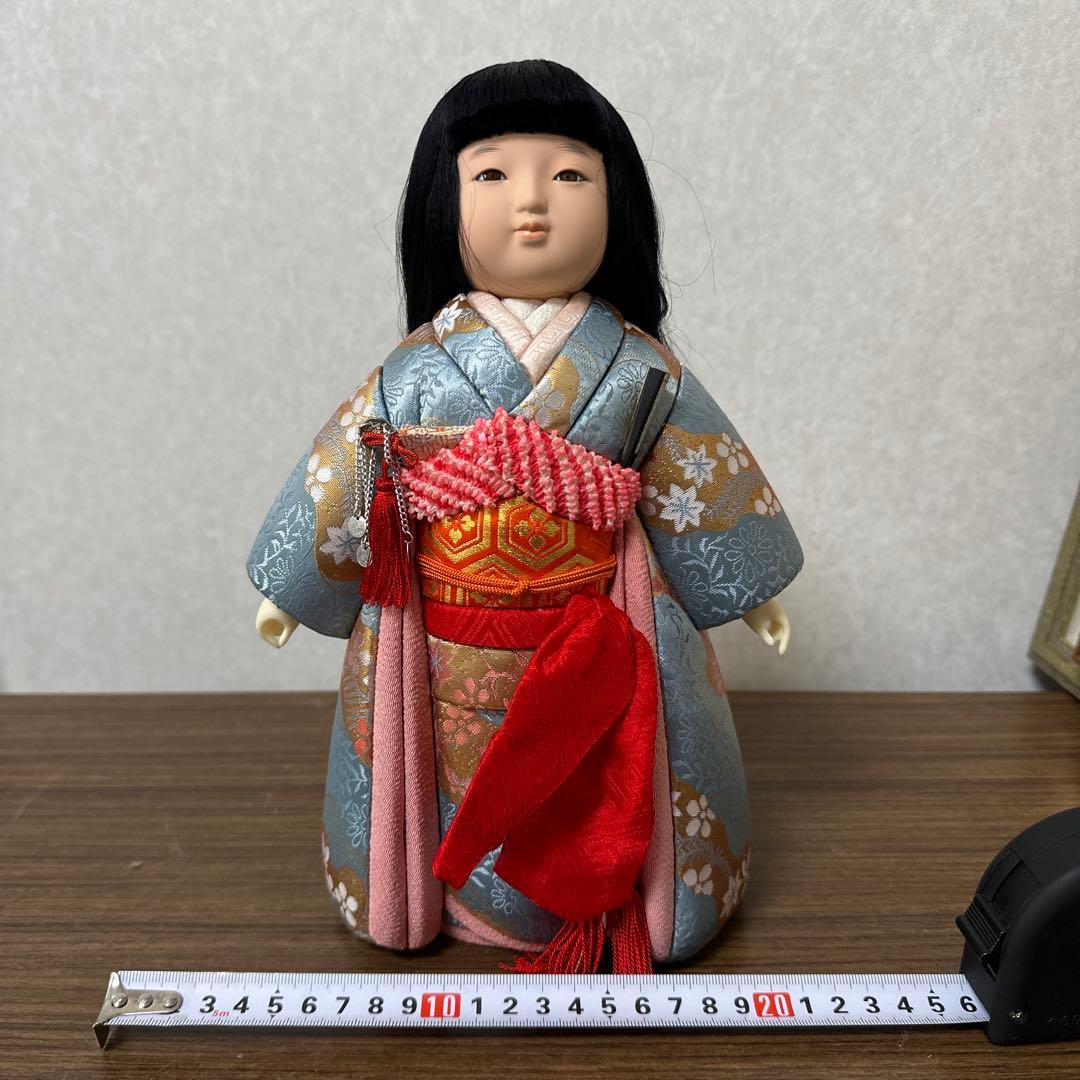 市松人形 青色とピンク色 着物