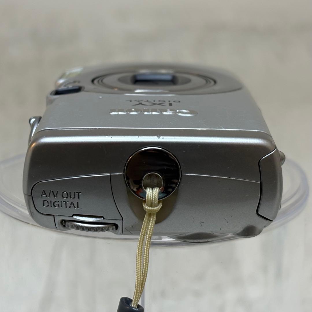 Canon カメラ　IXY 810IS PC1235 充電器 コンデジ　動作品