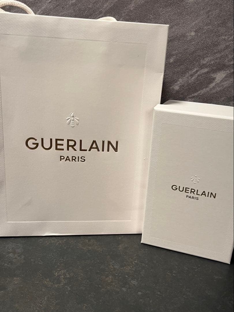 GUERLAIN メテオリット ビーユ02 ローズ