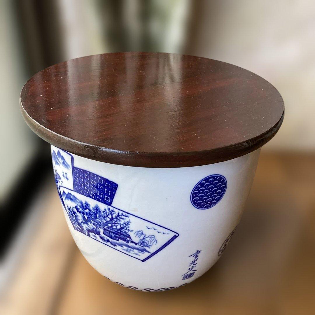 美品　白磁に藍の染付け　火鉢　手焙り　灰.五徳付き