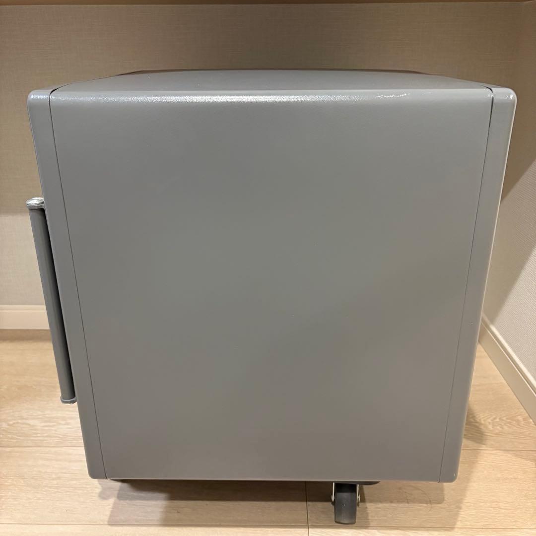 Sentry Safe テンキー式 耐水金庫 JFW123FG