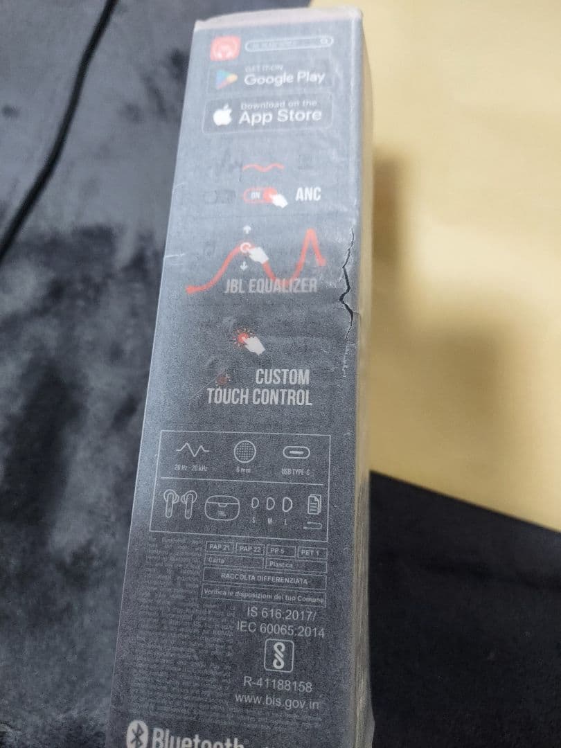 ①新品未使用 JBL TUNE BEAM ワイヤレスイヤホン 未開封