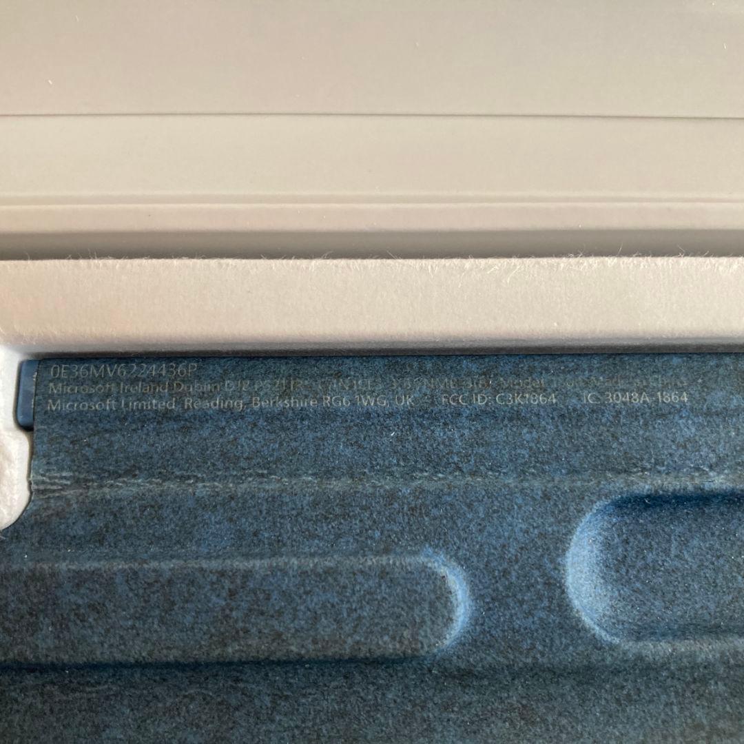 Microsoft Surface Pro Signature キーボード 箱付