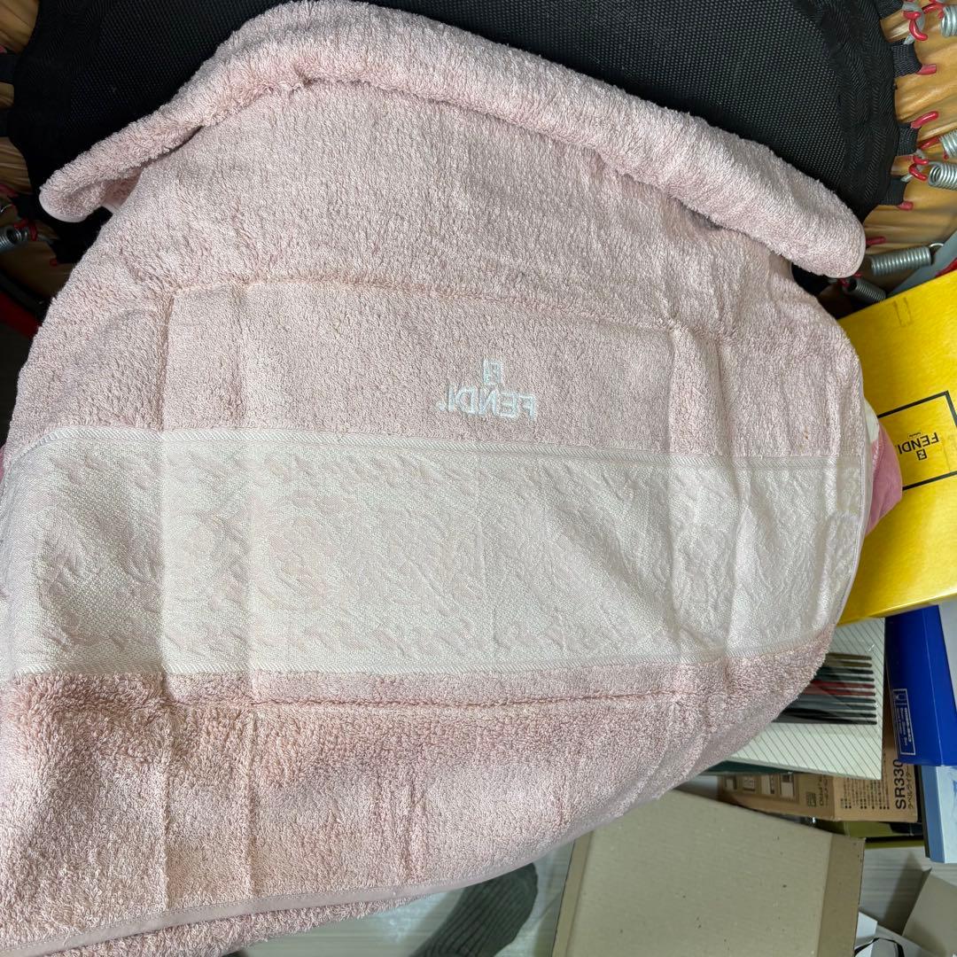 FENDI タオルセット ピンク グレー ギフトボックス