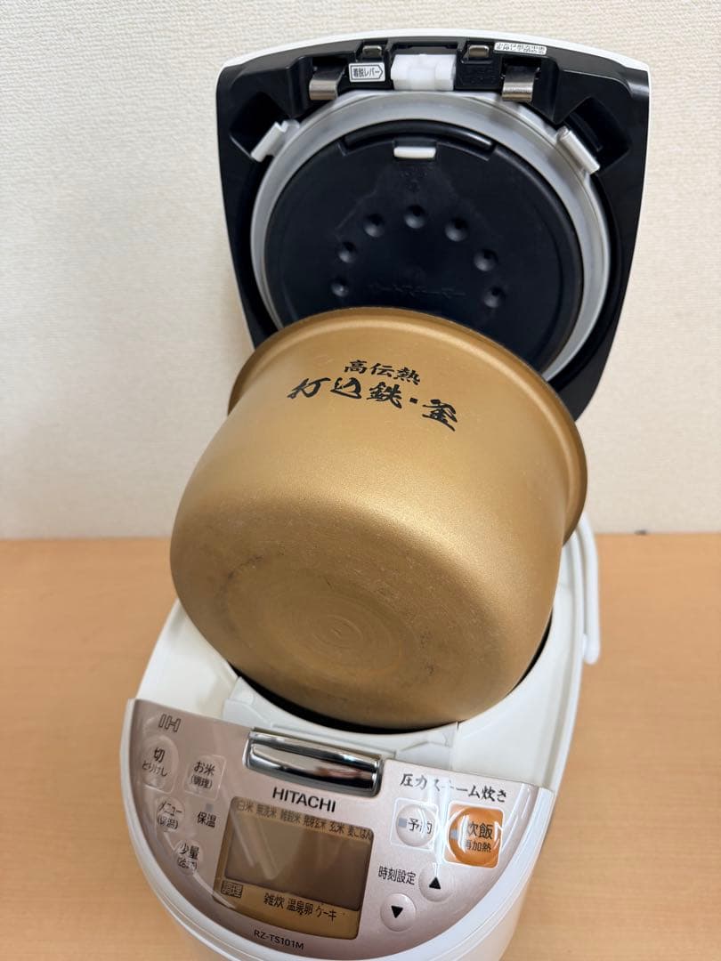日立IH炊飯器RZ-TS101M 5.5合炊き 2018年製 圧力スチーム炊飯