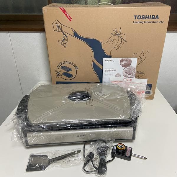 Y【新品未使用】東芝 ホットプレート HGK-10WK お好み焼き 焼肉
