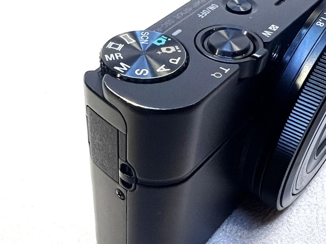 sony cyber-shot dsc-rx100　ソニー　サイバーショット