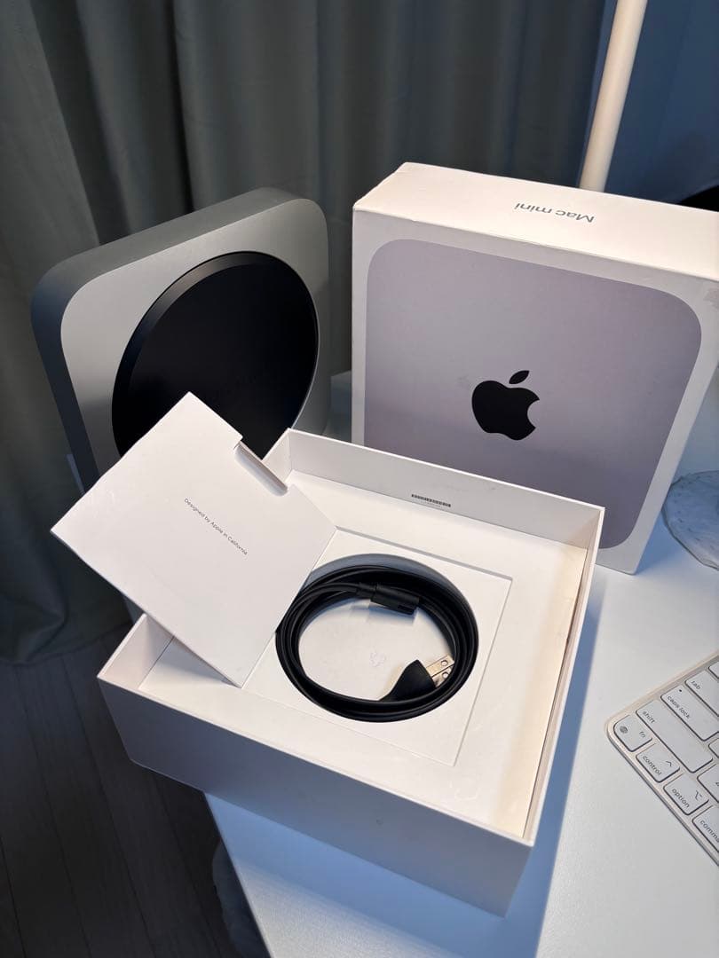 Apple Mac mini (M1, 2020) 8GB 256GB シルバー