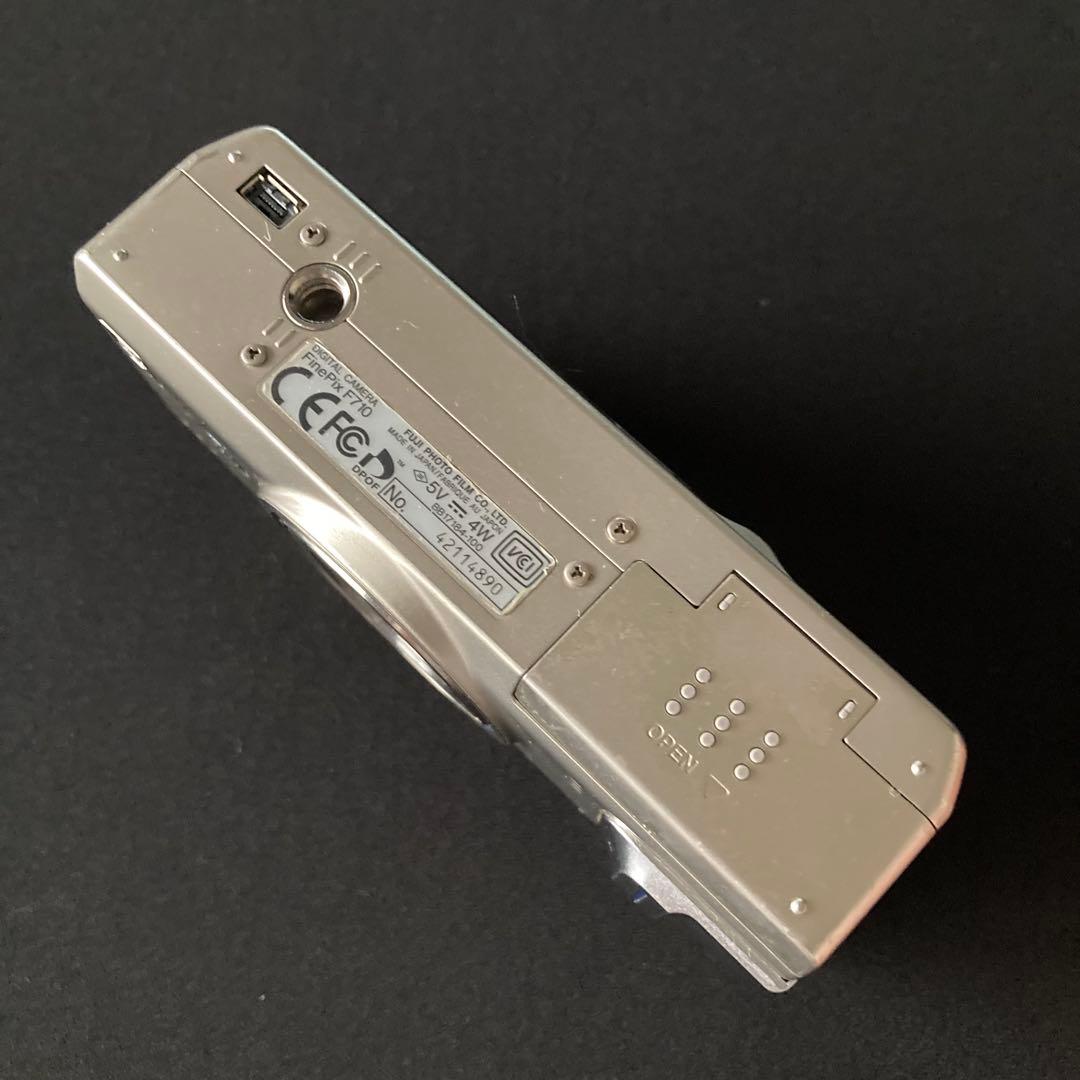 FUJIFILM finepix F710 CCDセンサー コンデジ
