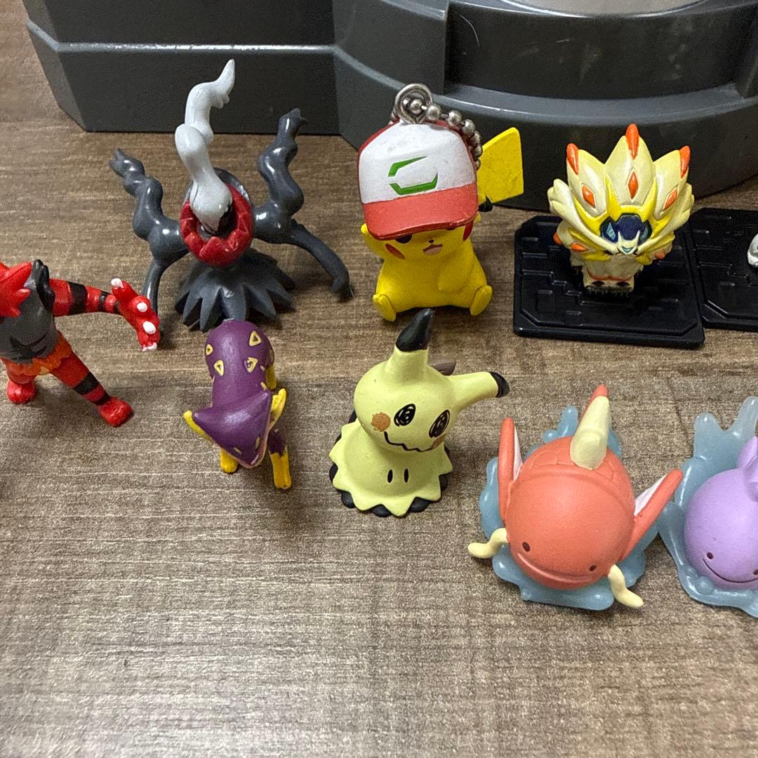 ポケモン　ポケモンセンター　モンコレケース