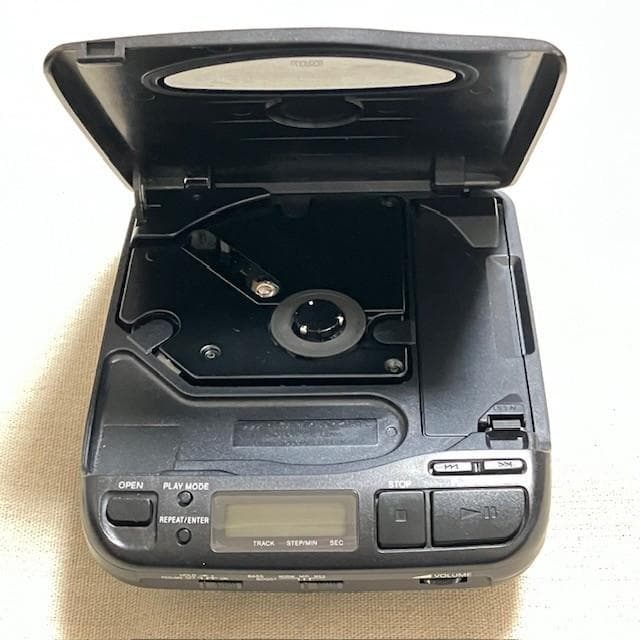 SONY Discman ポータブルCDプレーヤー D-33
