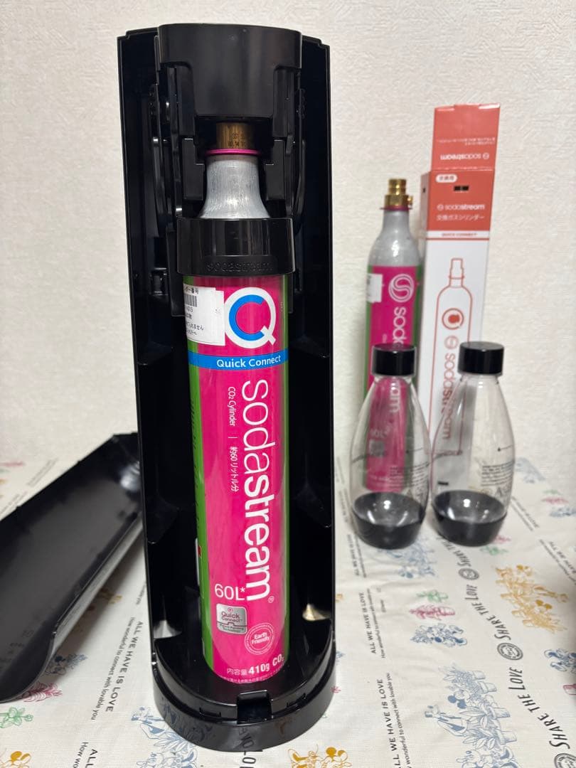 SodaStream 炭酸水メーカー ボトル3本付き