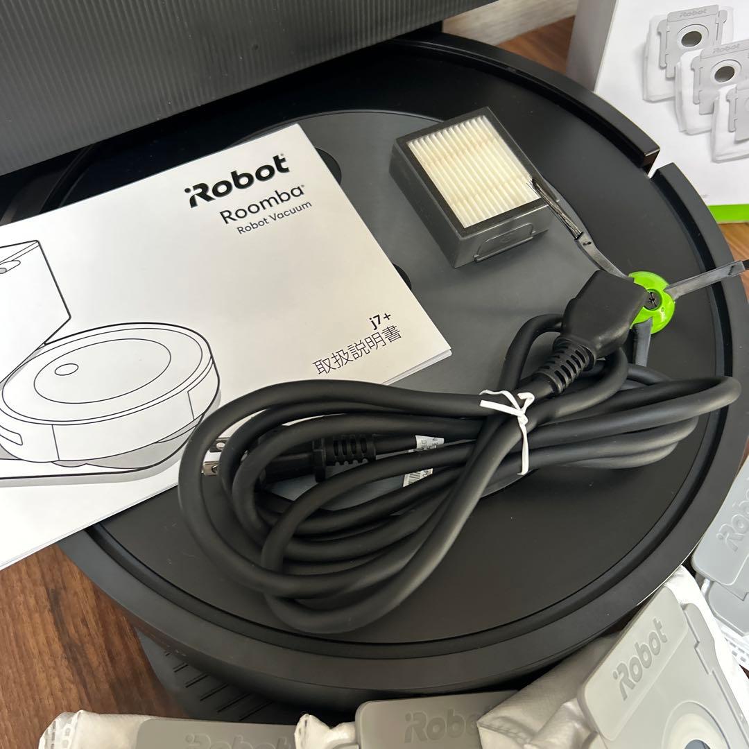 【プリン】iRobot ロボット掃除機 ルンバ Roomba J7+（美品