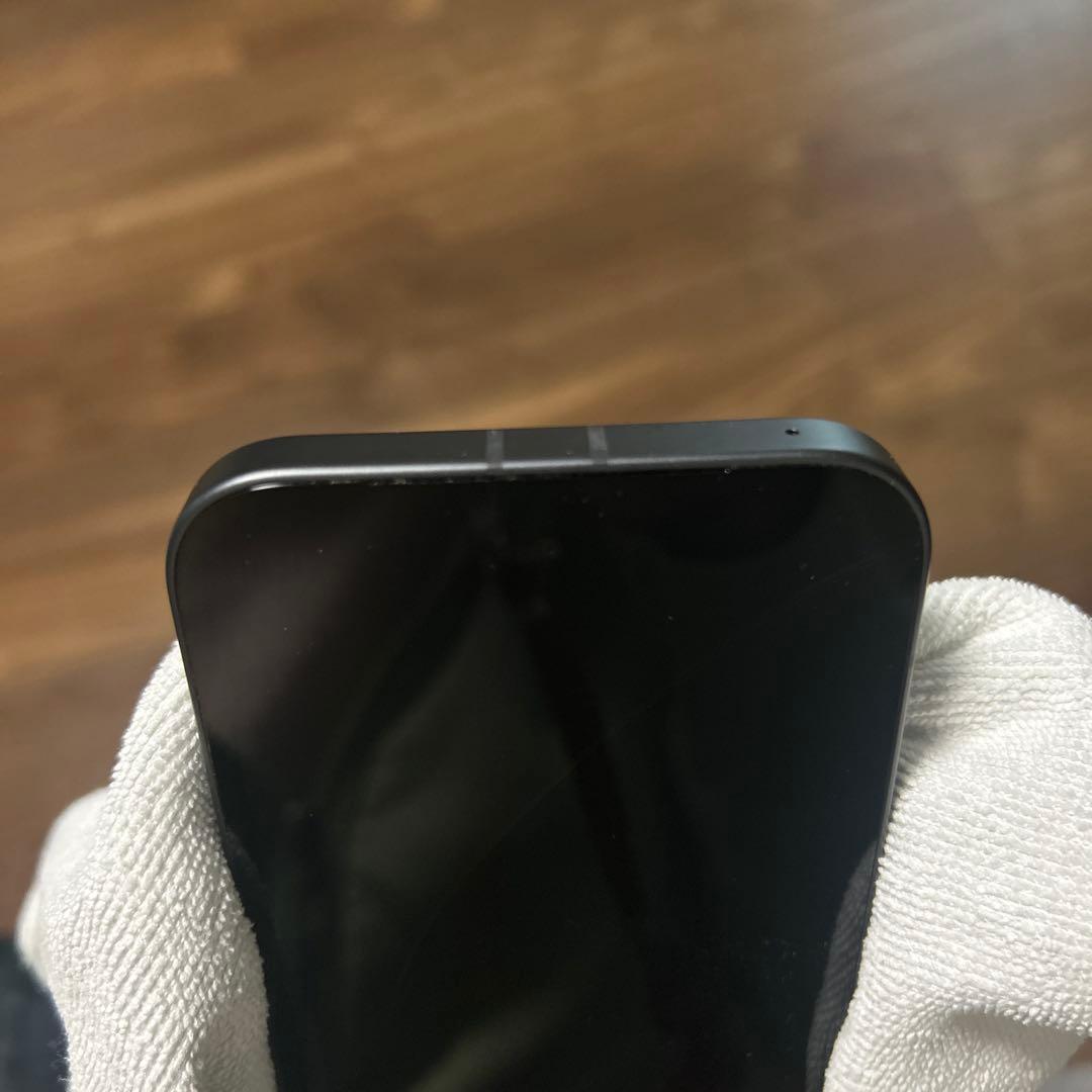 Google pixel 9a SIMフリー　画面ひび割れあり