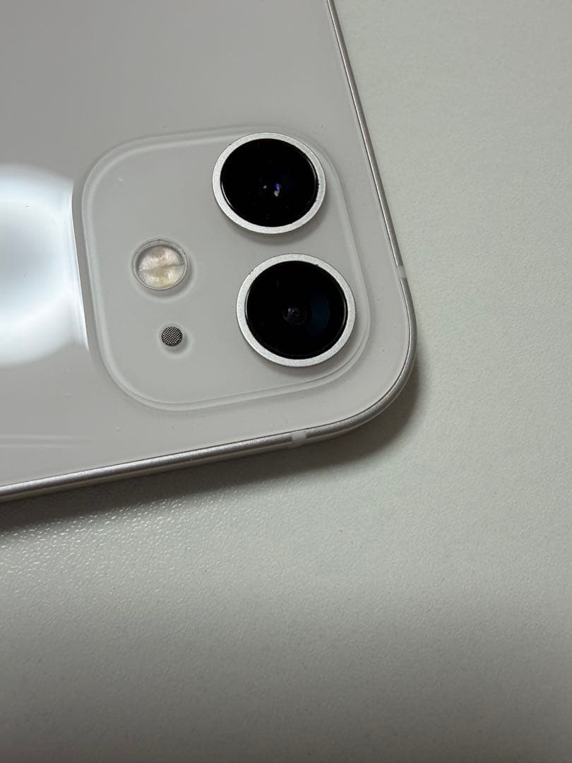 Apple iPhone 12 ホワイト本体