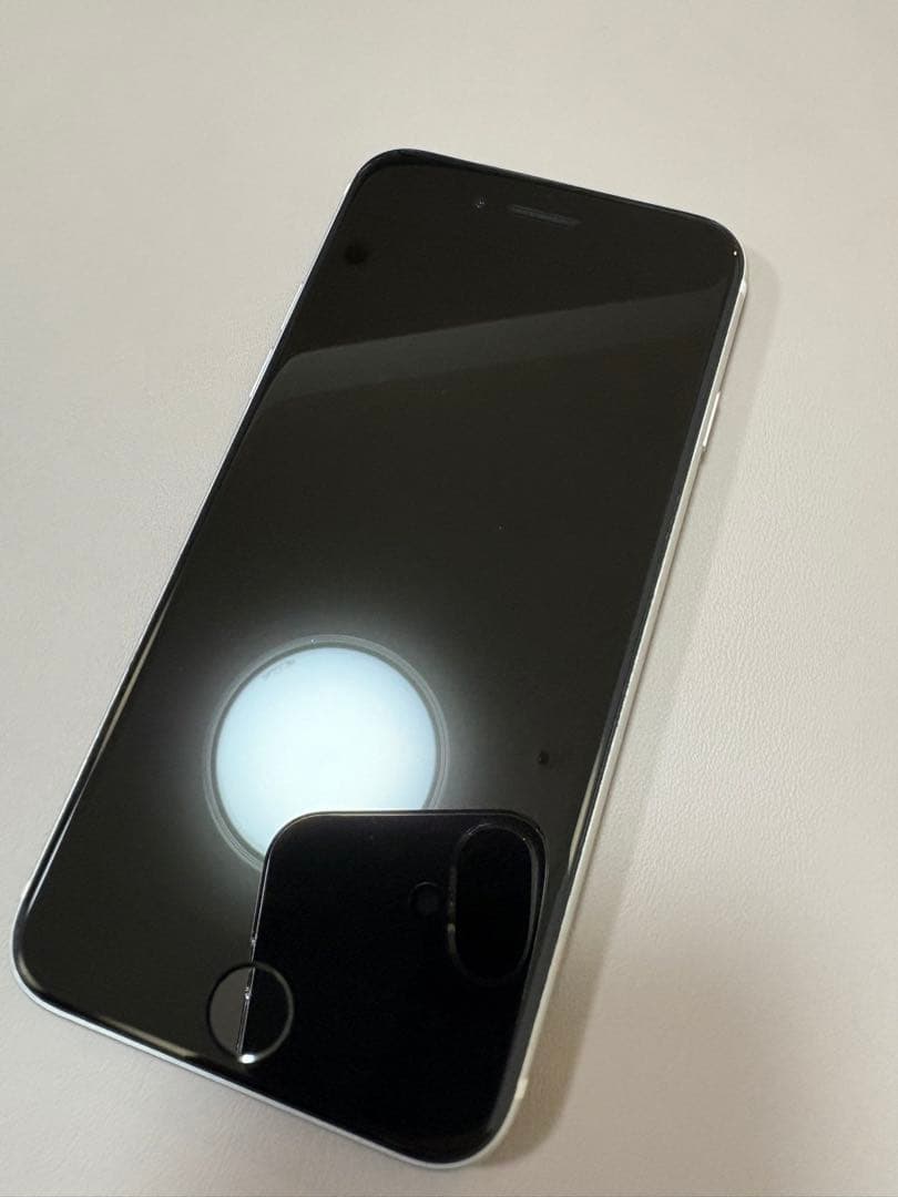 Apple スマートフォン 本体 ホワイト　SE2 128GB