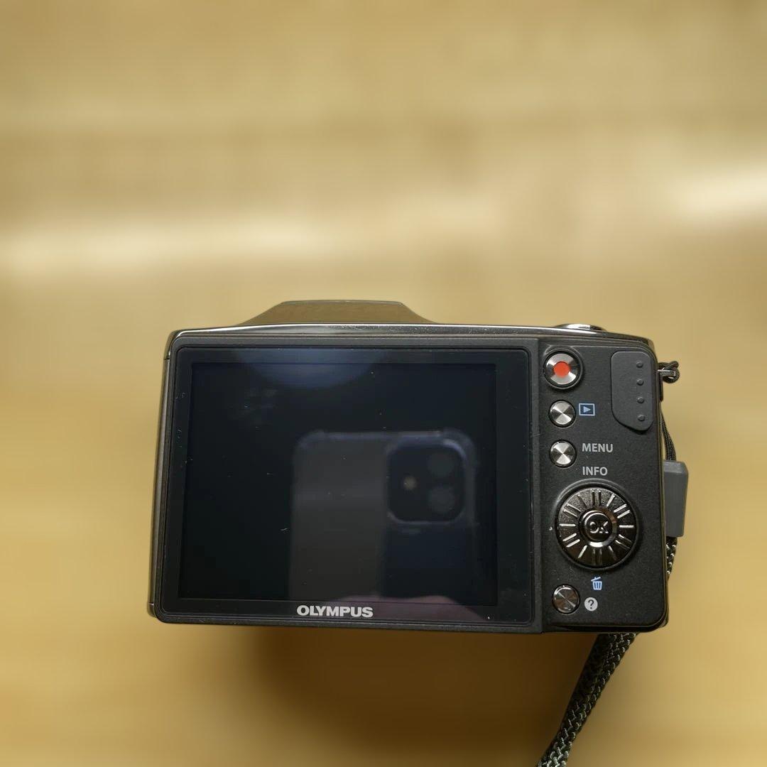 美品OLYMPUS SZ-11 14メガピクセル コンパクトデジタルカメラ