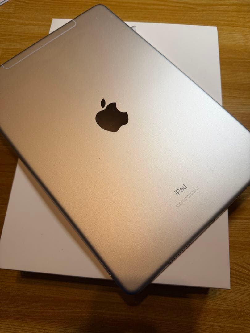 Apple iPadAir(第3世代) シルバー 本体(フルセット)
