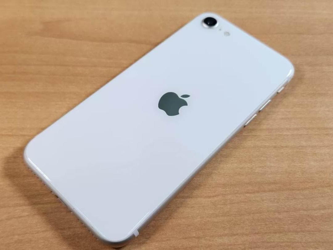 032300A iPhone SE A2782 第3世代 ジャンク