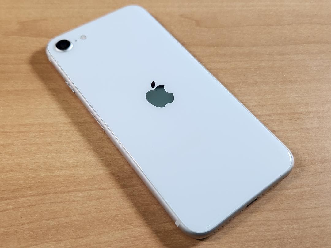 032300A iPhone SE A2782 第3世代 ジャンク