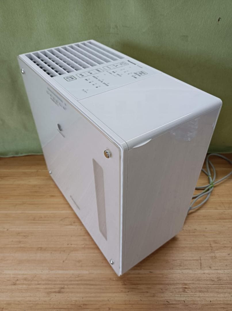 都《LZSMW》Panasonic　加湿器　FE-KXS05-W