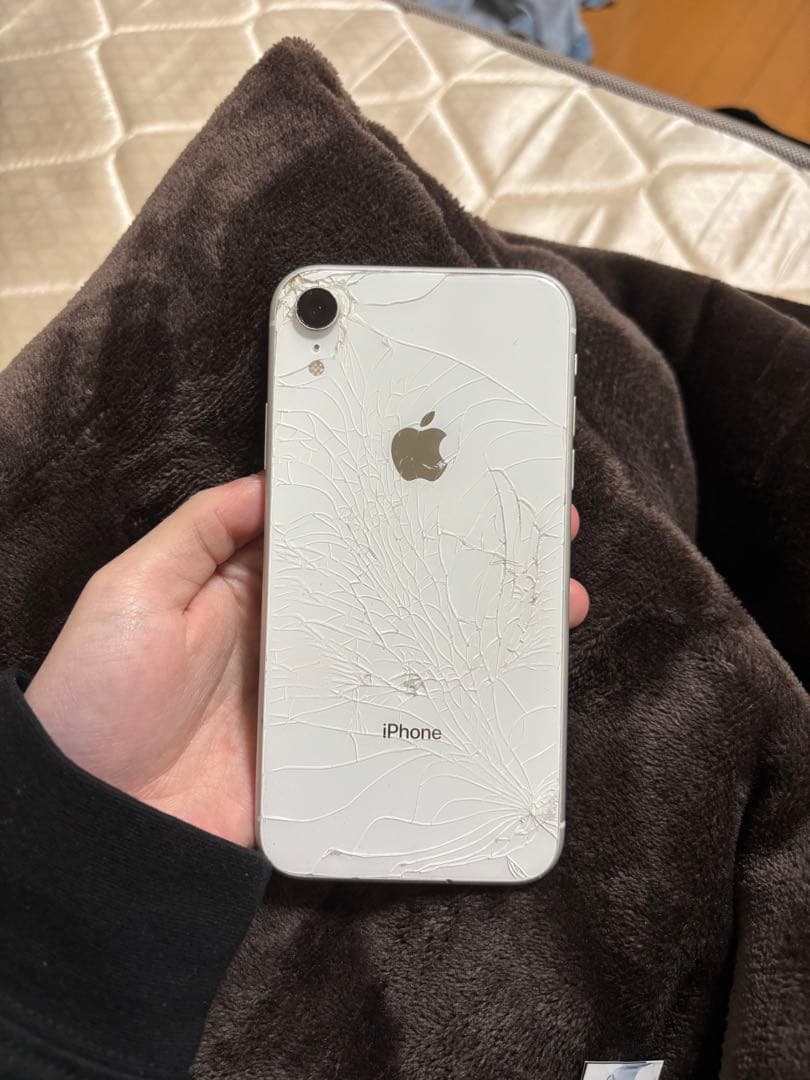 Apple iPhone XR ホワイト