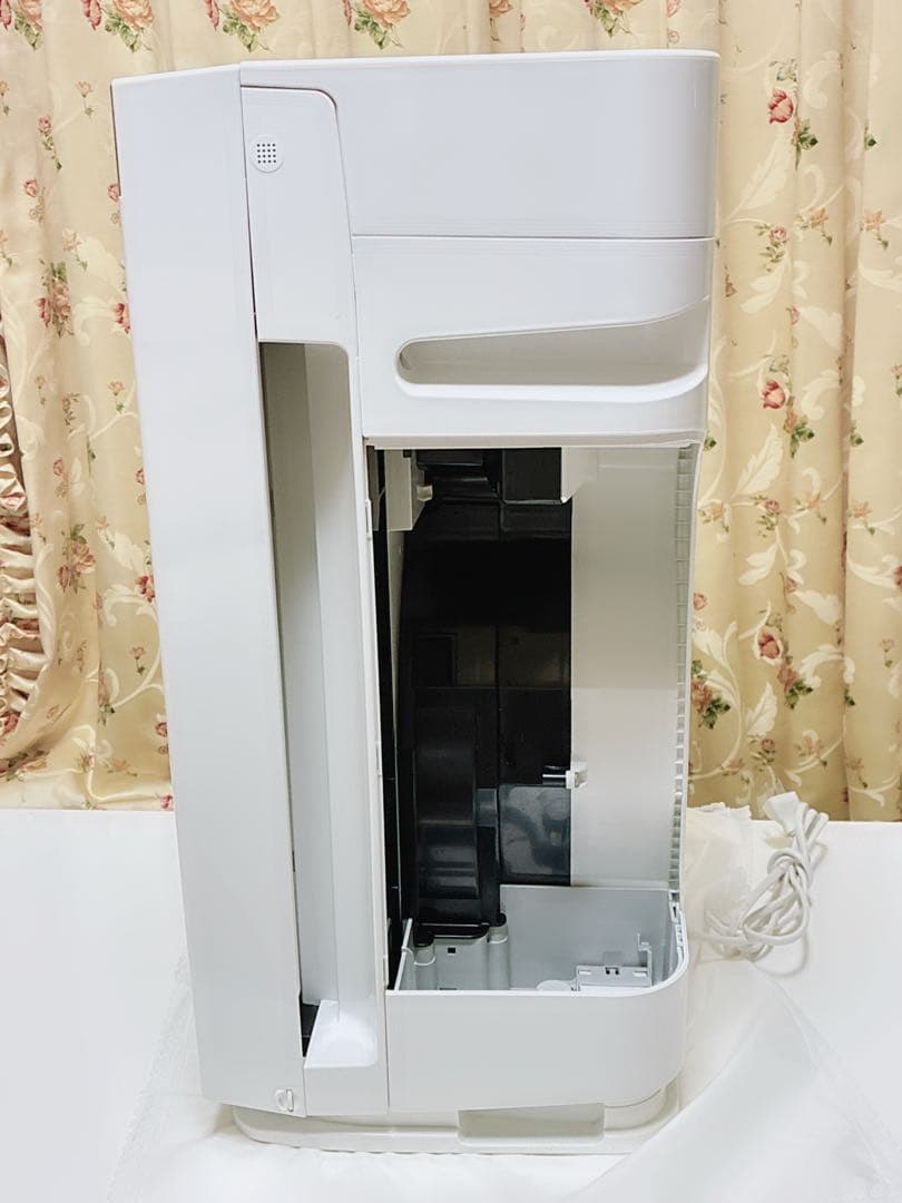 ダイキン 空気清浄機ACK70W-W 加湿機能付き　ホワイト　動作確認済み