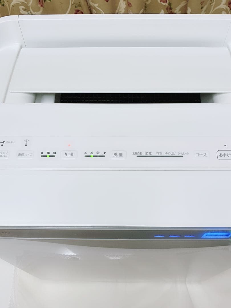 ダイキン 空気清浄機ACK70W-W 加湿機能付き　ホワイト　動作確認済み