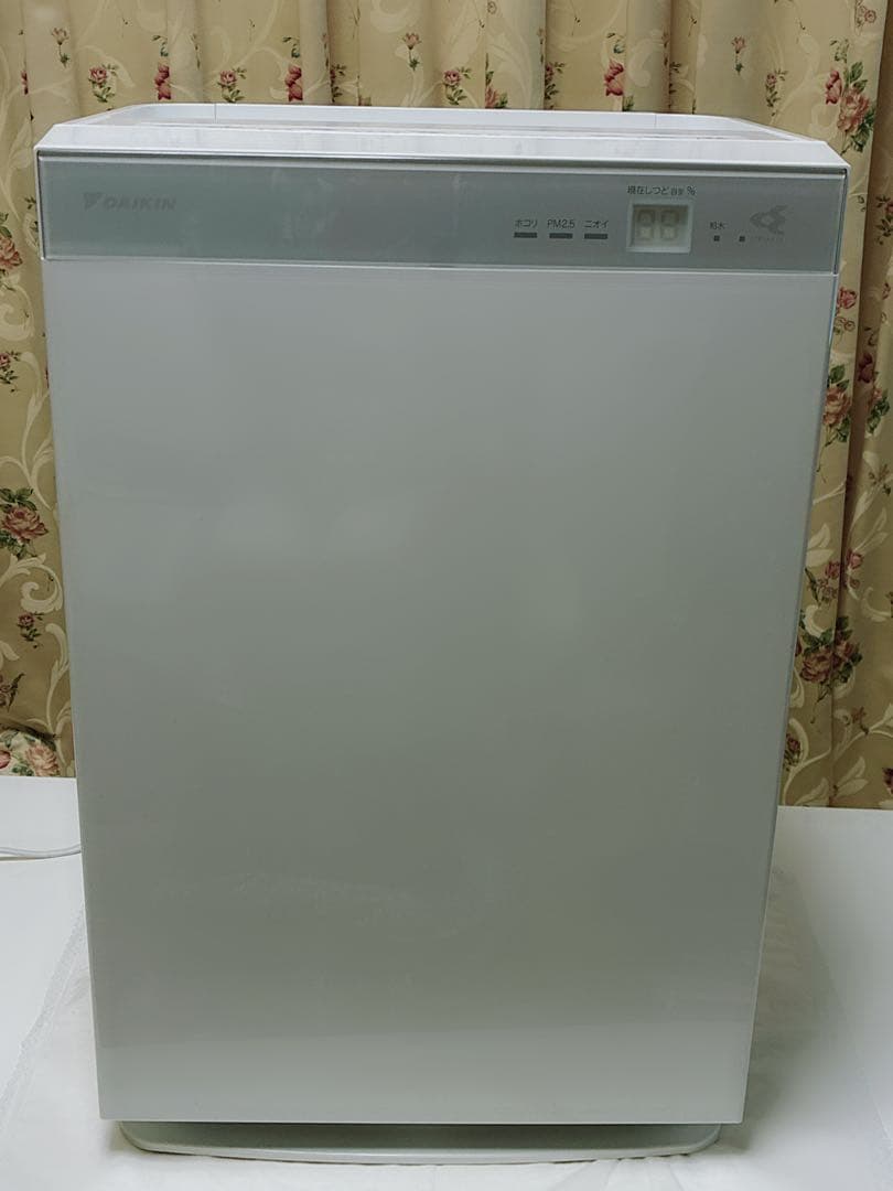 ダイキン 空気清浄機ACK70W-W 加湿機能付き　ホワイト　動作確認済み