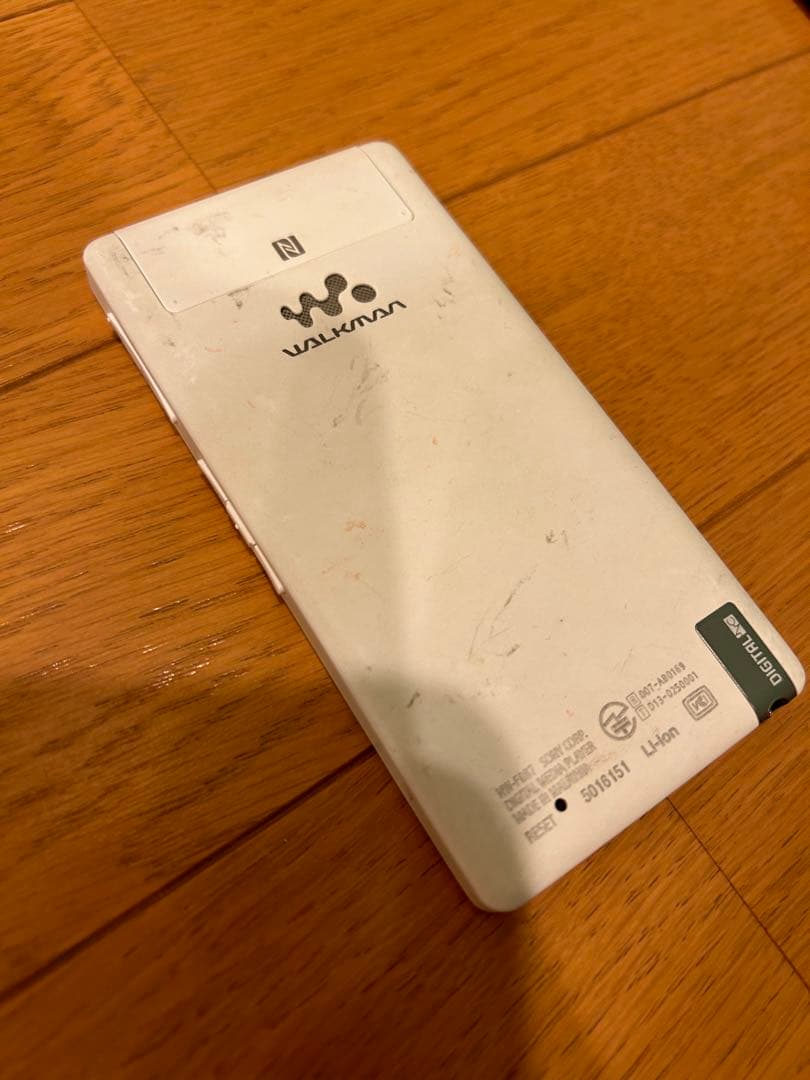 ル*軍様 SONY WALKMAN NW-F887