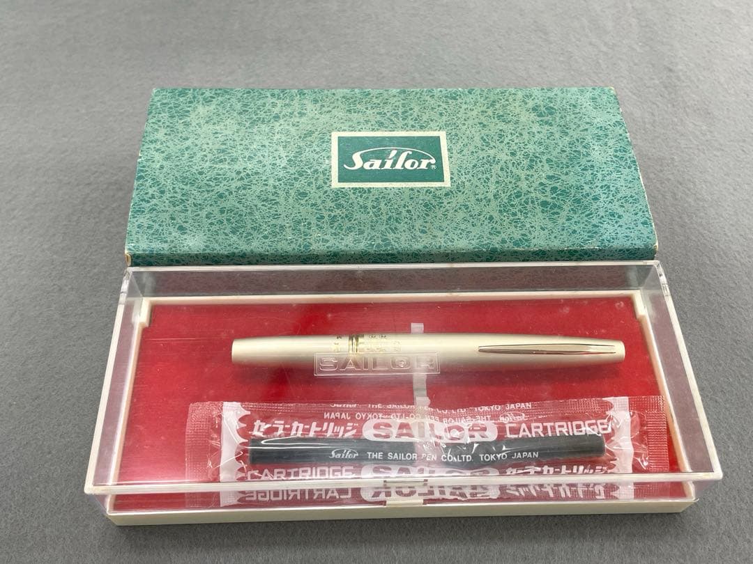 【極希少/未使用】セーラー万年筆 18K ペン先 昭和レトロ 花柄 外箱付