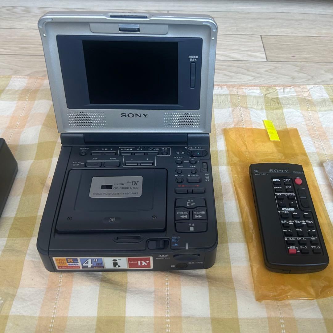 SONY GV-D1000 ビデオウォークマン