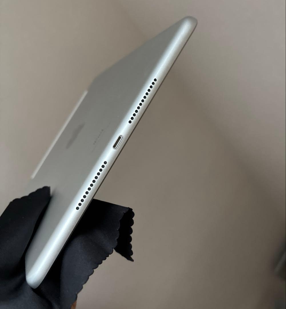 iPad(第９世代)Wi-Fi + Cellular 64GB