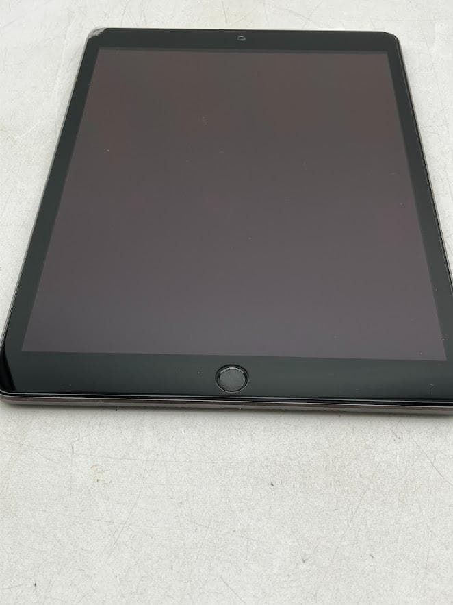 Apple iPad 第9世代　モデル　MK2K3J/A　バージョン18.6.2
