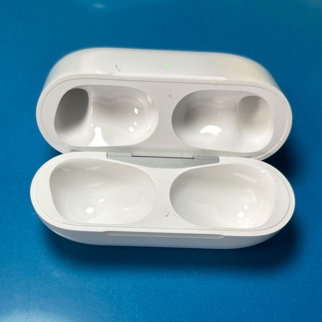 AirPods Pro 第2世代　充電ケース　エアーポッズプロ　充電器