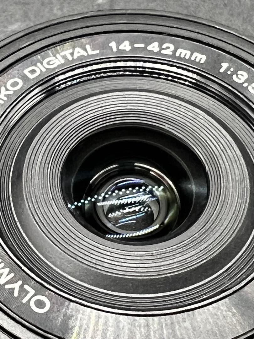 OLYMPUS OM-D E-M10 Markiii シャッター数約21000回
